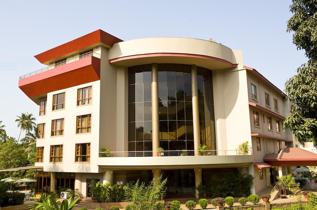 Chances Resort&Casino An Indy Resort Panaji Exterior foto